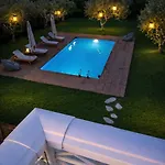 Photerra, A Luxury Familly With Pool