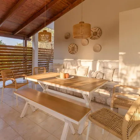 Photerra, A Luxury Familly With Pool *