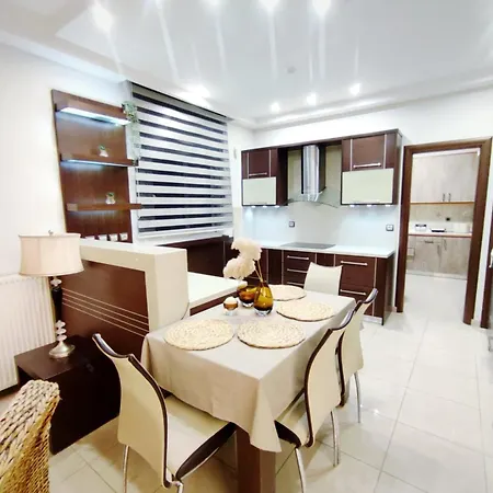 Photerra, A Luxury Familly With Pool *