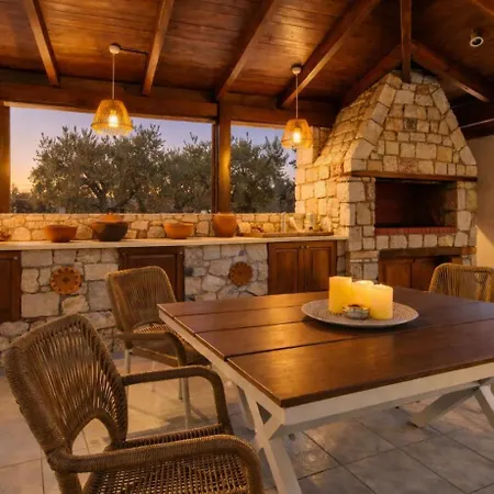 Photerra, A Luxury Familly With Pool Koskinou (Rhodes)